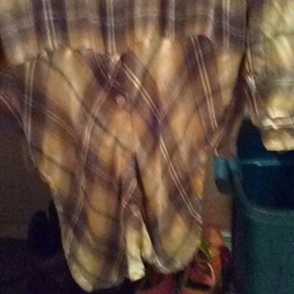 flannel & crochet button up - Picture 4 of 4